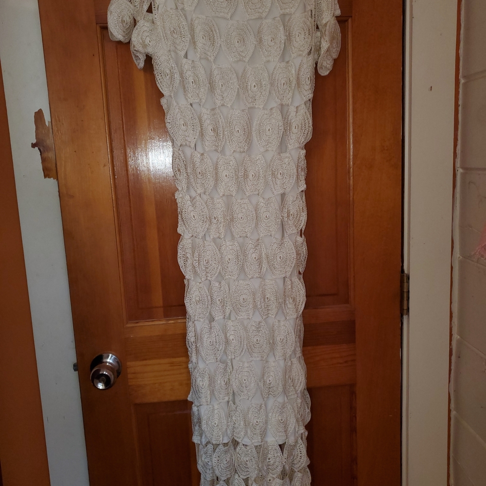 Elegant Cream Lace Dress